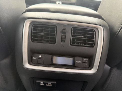 Used 2019 INFINITI QX60 Luxe w/ Essential Package FWD image 14