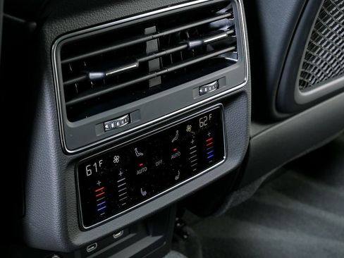 New 2026 Audi SQ8 Prestige image 21