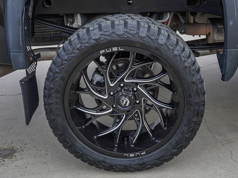 Used 2022 GMC Sierra 1500 Elevation w/ LPO, Elevation Black Package image 11