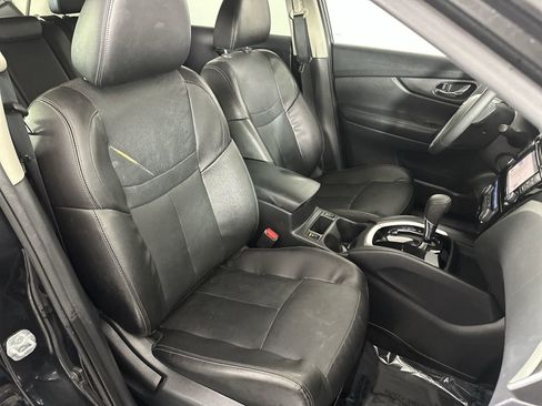 Used 2016 Nissan Rogue SL image 30