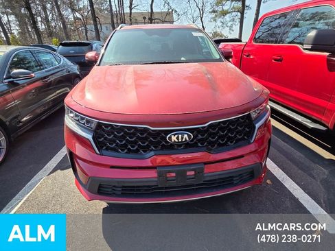 Used 2021 Kia Sorento S image 4