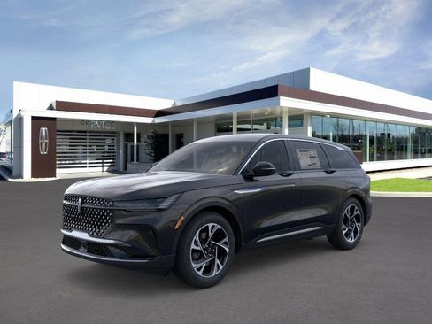 New 2026 Lincoln Nautilus Premier image 30
