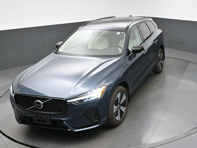 Used 2024 Volvo XC60 T8 Plus w/ Protection Package Premier AWD/4WD image 19