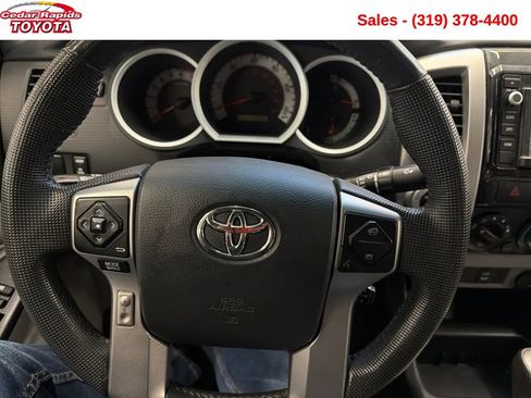 Used 2014 Toyota Tacoma 4x4 Access Cab V6 image 24