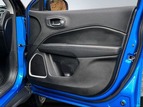 Used 2020 Jeep Compass Latitude image 25