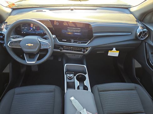 New 2026 Chevrolet Equinox LT w/ Safety and Technology Package image 14