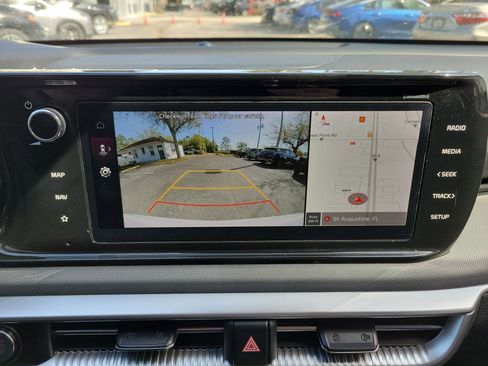 Certified 2024 Kia K5 GT-Line image 33