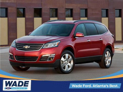 Used 2017 Chevrolet Traverse LT FWD image 1