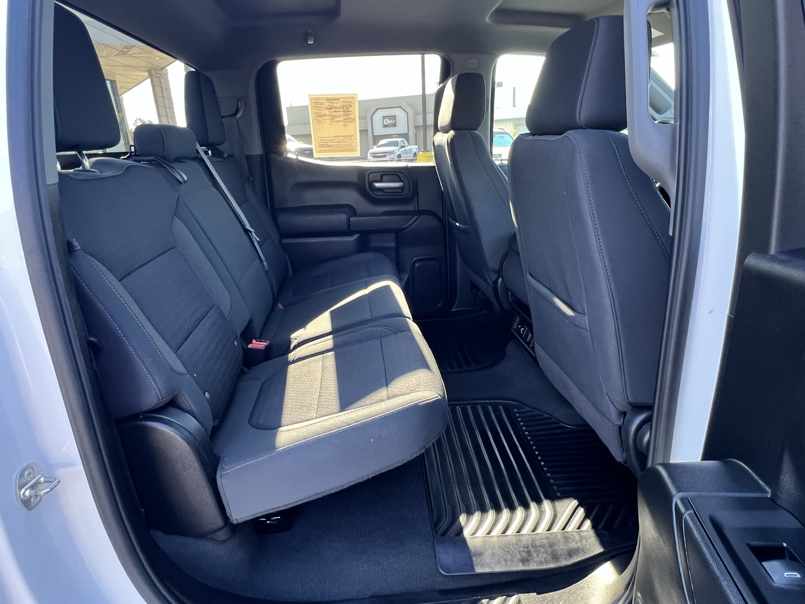 Used 2021 Chevrolet Silverado 1500 LT RWD image 23