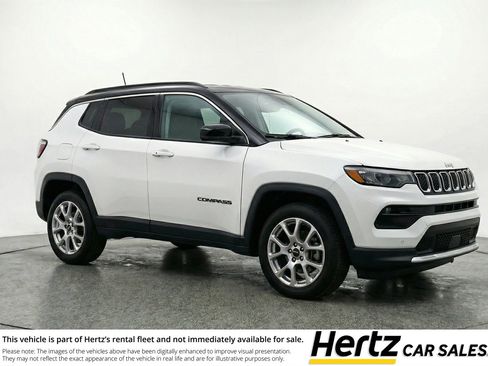 Used 2025 Jeep Compass Limited AWD/4WD image 1