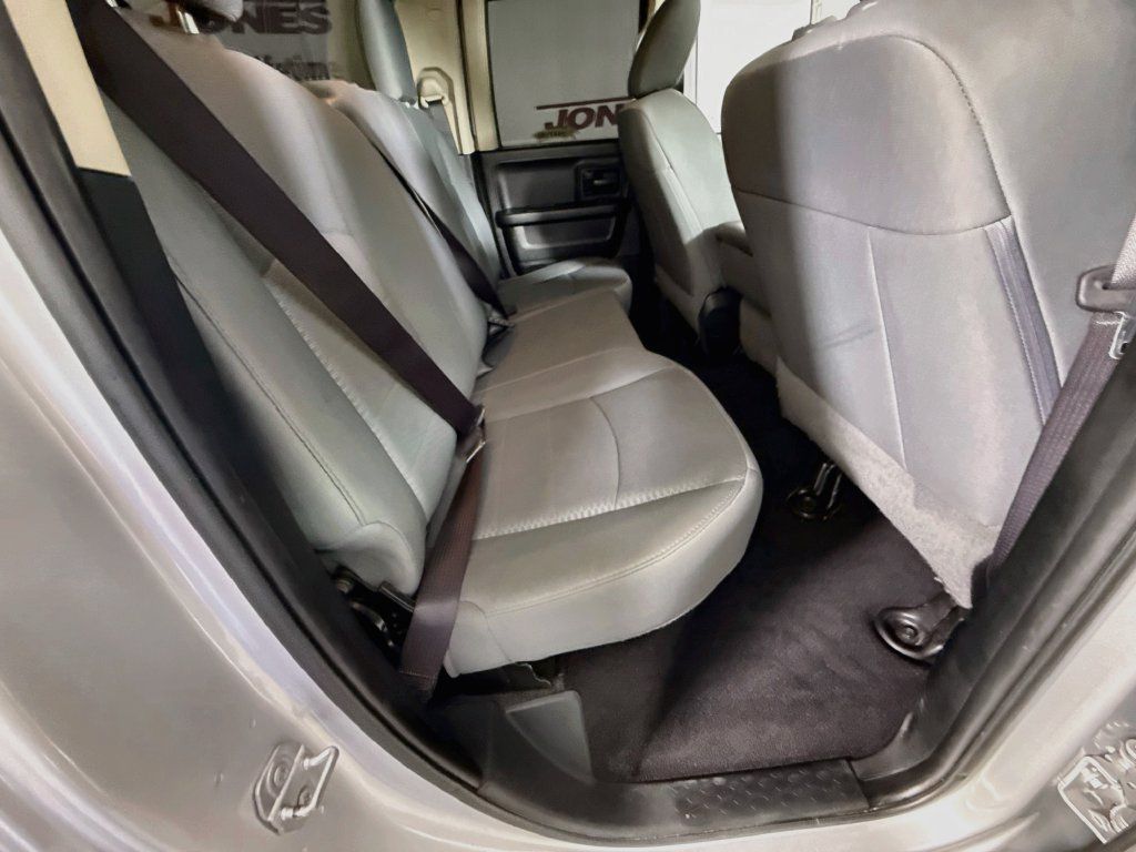 Used 2017 RAM 1500 Express w/ Express Value Package AWD/4WD image 28