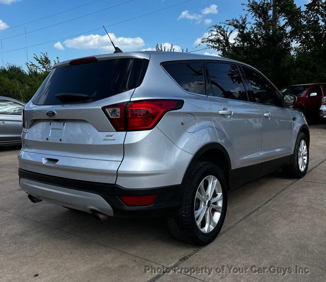 Used 2019 Ford Escape SE FWD image 6