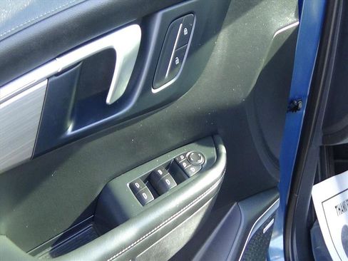 Used 2025 Buick Enclave Preferred image 16