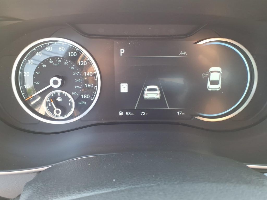 Used 2026 Genesis G70 2.5T RWD image 18