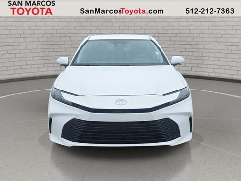 Used 2025 Toyota Camry LE image 2