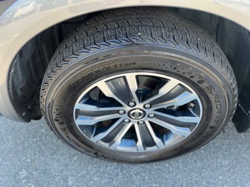 Used 2020 Nissan Armada SL w/ Premium Package RWD image 22