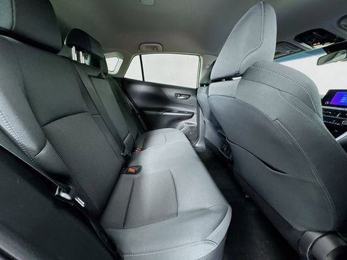 Used 2023 Toyota Venza LE image 26