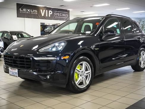Used 2016 Porsche Cayenne S AWD/4WD image 3