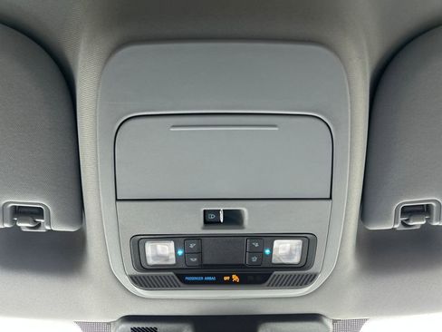 Used 2023 Ford F150 XLT w/ Equipment Group 302A High RWD image 18