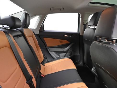 Used 2024 Volkswagen Jetta SEL image 18