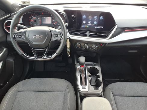 Used 2024 Chevrolet Trax RS w/ Driver Confidence Package image 9