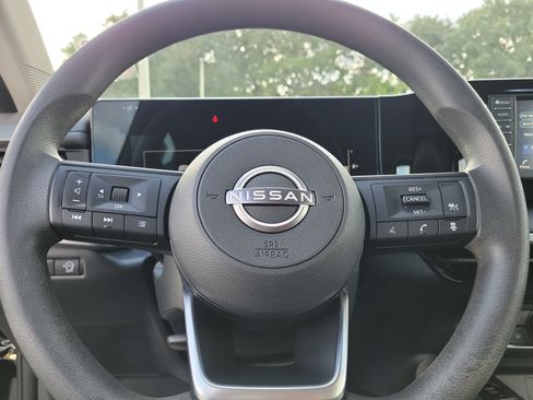 Certified 2025 Nissan Kicks S FWD image 22