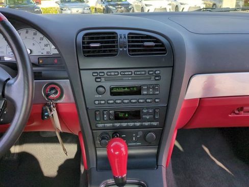 Used 2002 Ford Thunderbird image 13