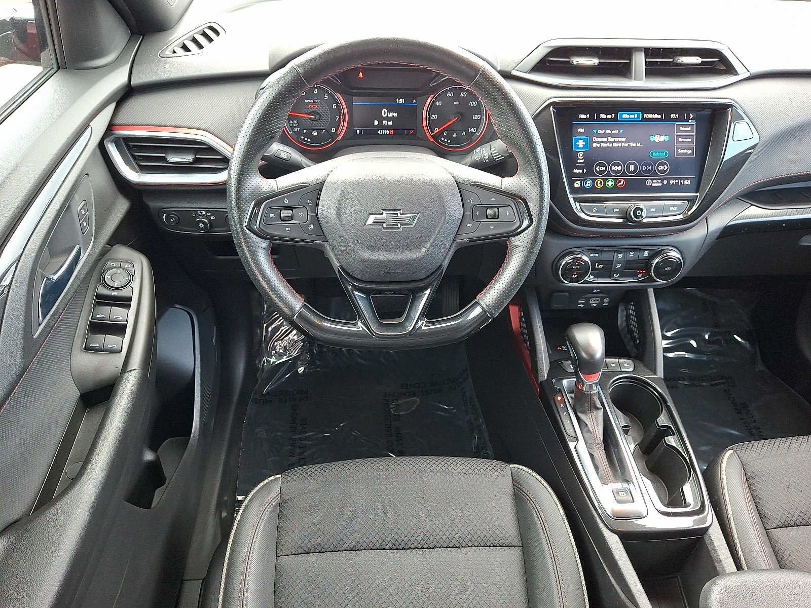 Used 2022 Chevrolet TrailBlazer RS w/ Technology Package FWD image 11