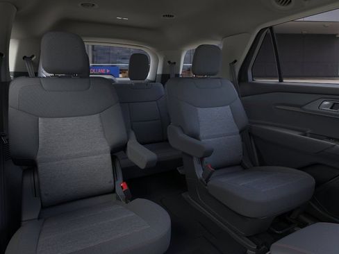New 2026 Ford Explorer Active RWD image 11