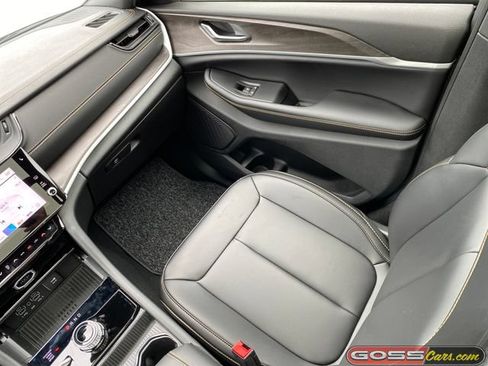 New 2026 Jeep Grand Cherokee L Limited AWD/4WD image 18