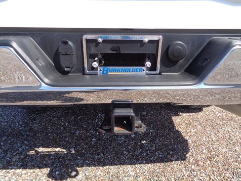 Used 2024 GMC Sierra 2500 Pro w/ Convenience Package AWD/4WD image 9