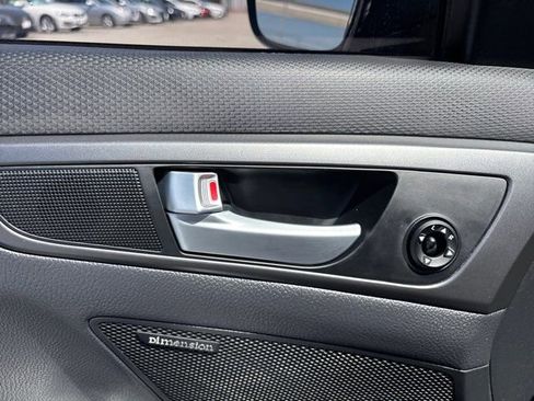 Used 2015 Hyundai Veloster Turbo image 20