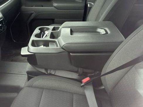 Used 2025 GMC Sierra 3500 SLE w/ SLE Value Package image 13