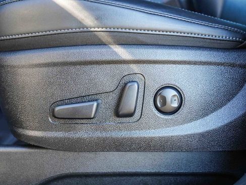 Used 2023 Kia Telluride S image 21