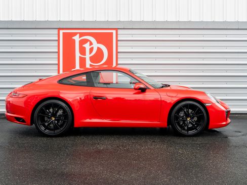 Used 2018 Porsche 911 Carrera RWD image 38