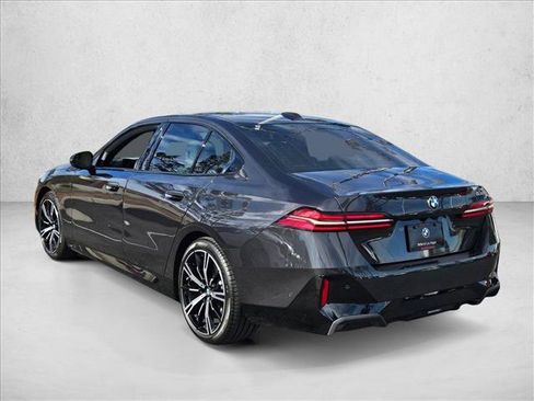 Used 2026 BMW 530i image 8