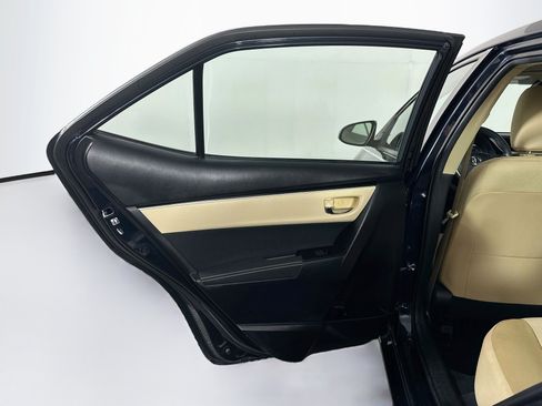Used 2017 Toyota Corolla LE w/ LE Premium Package w/Moonroof FWD image 26