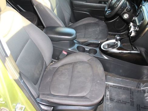 Used 2017 Kia Soul w/ Convenience Package image 15