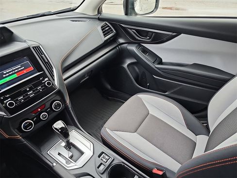 Certified 2021 Subaru Crosstrek 2.0i Premium w/ Moonroof Package image 33