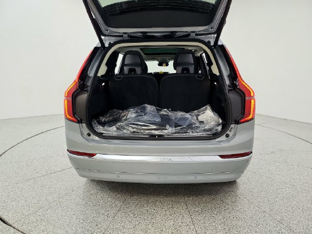 New 2027 Volvo XC90 B5 Plus AWD/4WD image 19