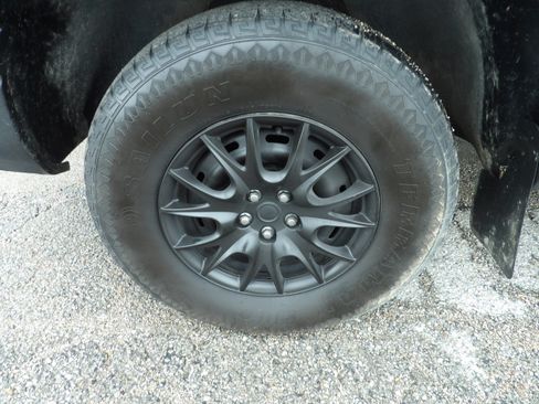 Used 2016 RAM 1500 Lone Star AWD/4WD image 3