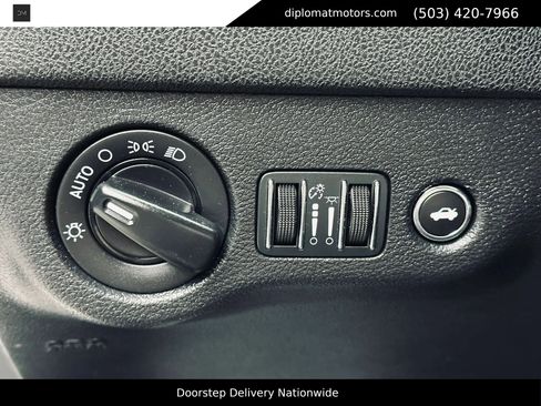 Used 2015 Dodge Charger SE w/ Popular Equipment Group RWD image 33