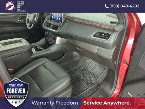 Used 2021 Chevrolet Suburban LT AWD/4WD image 37