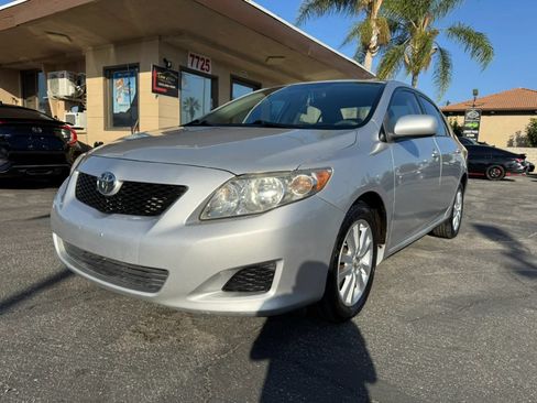 Used 2009 Toyota Corolla S FWD image 2