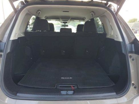 Used 2025 Nissan Rogue SV FWD image 7