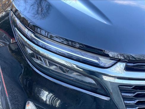 Used 2022 Chevrolet Equinox RS image 32