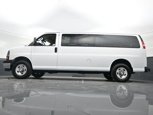 Certified 2024 Chevrolet Express 3500 LT w/ LT Preferred Equipment Group RWD image 30