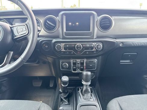 Used 2023 Jeep Wrangler Unlimited AWD/4WD image 25