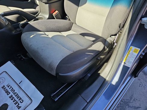 Used 2013 Chevrolet Cruze LS image 30