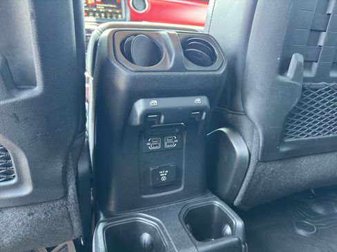 Used 2021 Jeep Gladiator Rubicon AWD/4WD image 30